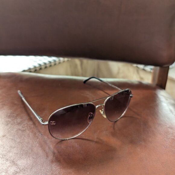 Chanel Pilot Sunglasses Designer Aviator Style with Glasses Quilted Black Case - Picture 8 of 11